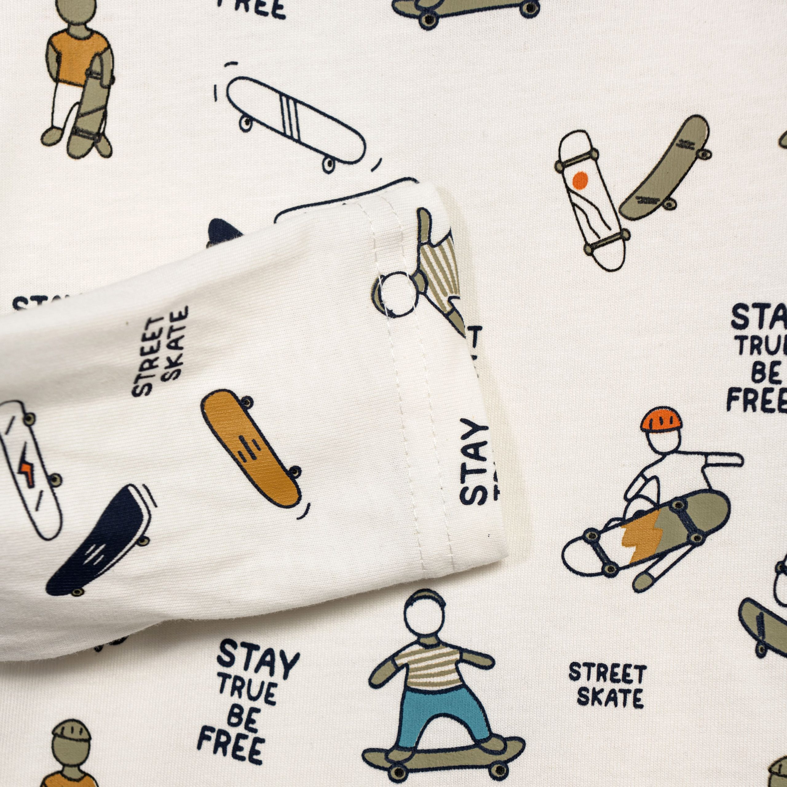 Μπλούζα αγόρι εκρού allover - Image 3