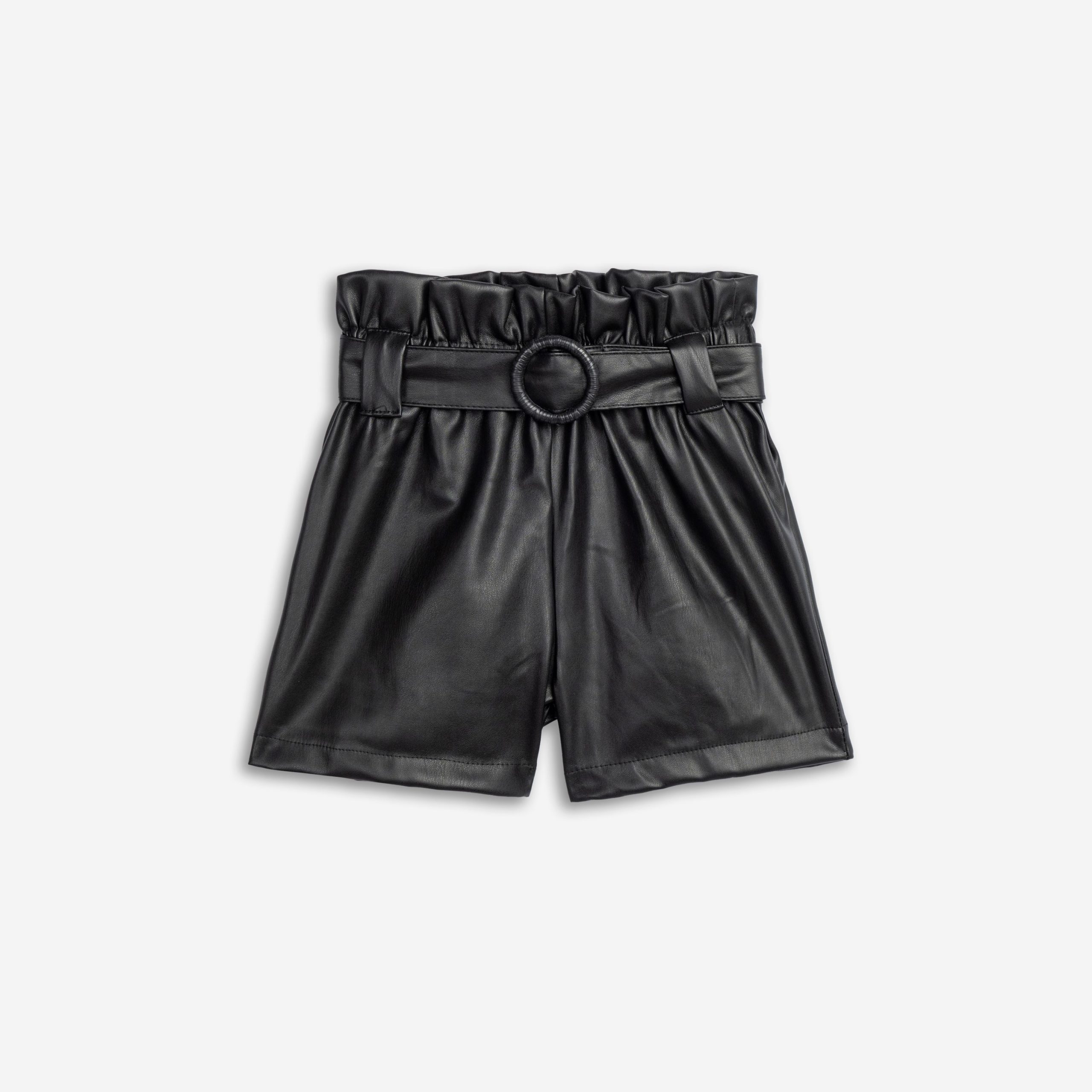 Σόρτς κορίτσι