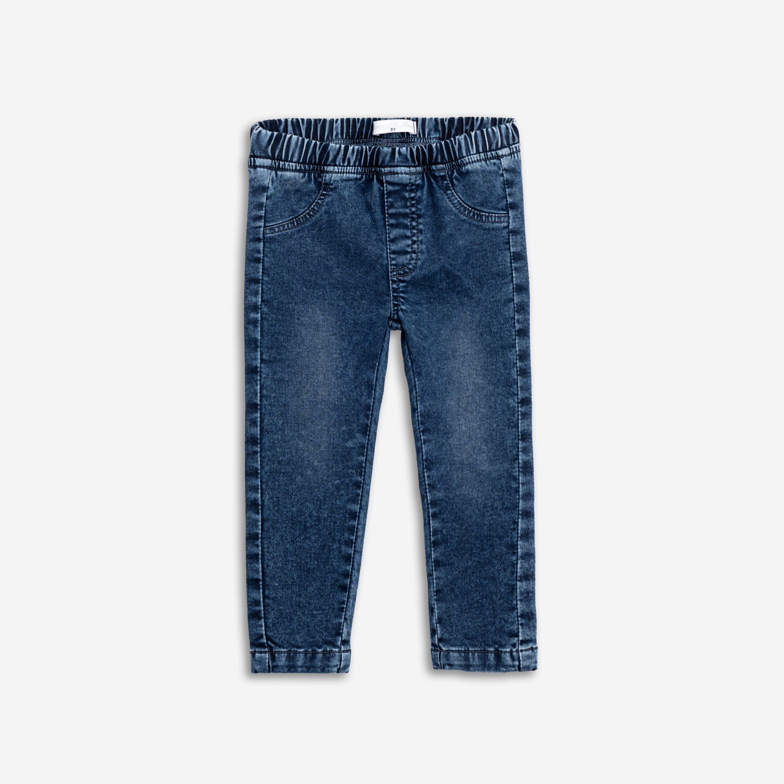 Κολάν κορίτσι