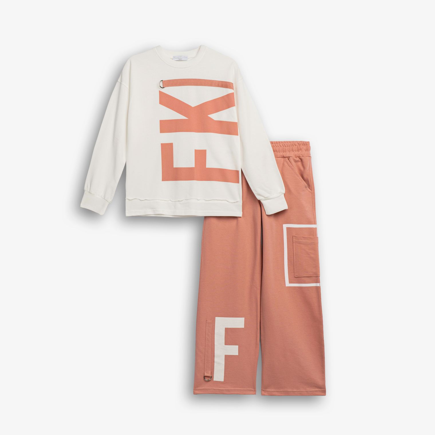 Φόρμα μεγάλο κορίτσι